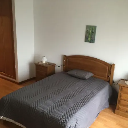 De Standing Apartment