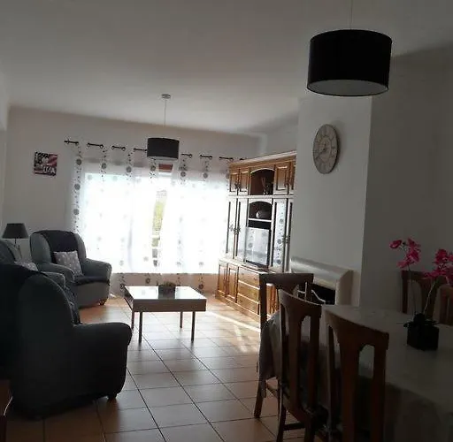 De Standing Apartment *