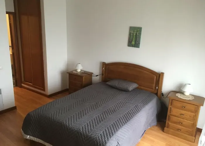 De Standing Apartment