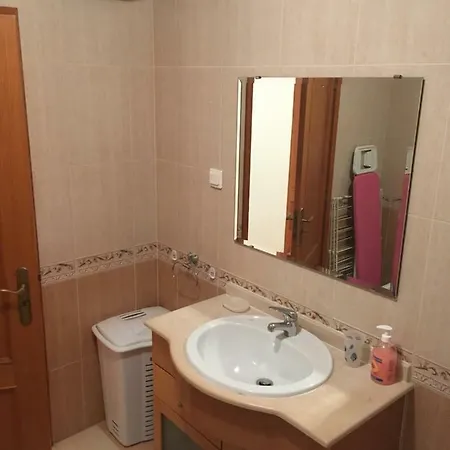 De Standing Apartment *