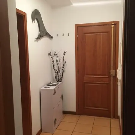 De Standing Apartment